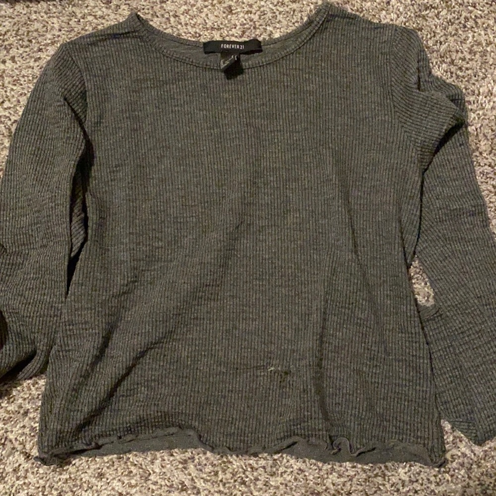 grey cropped long sleeve